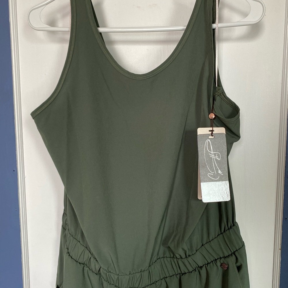 NWT Calia Carrie Underwood W. Leg Overlap Jumpsuit